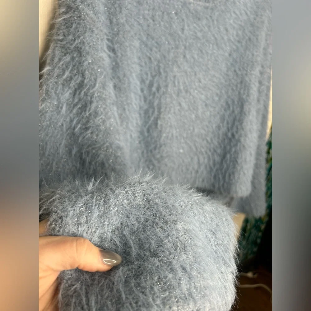 Zara Soft Blue Crew Neck fuzzy Sweater Womens size L - Picture 4 of 7